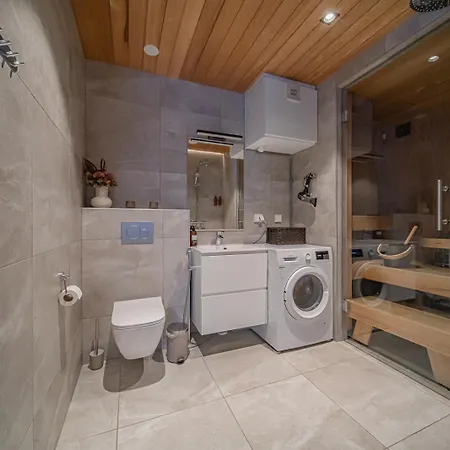 Platinum Aurora * Levi